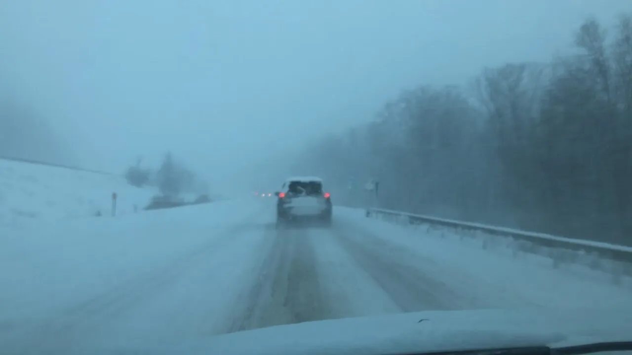 Alerte Neige : Préparez-vous à l'Hiver Glacial en France !
