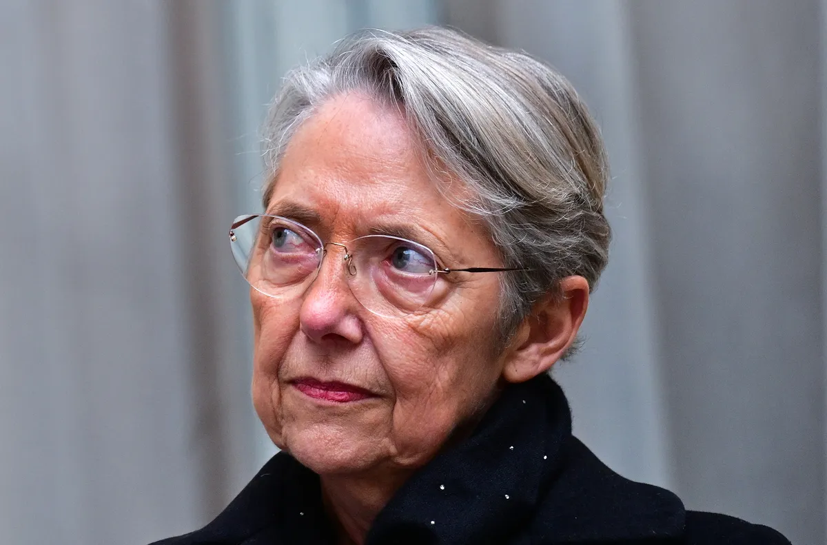 Élisabeth Borne à Mayotte : Une visite controversée qui suscite l'indignation