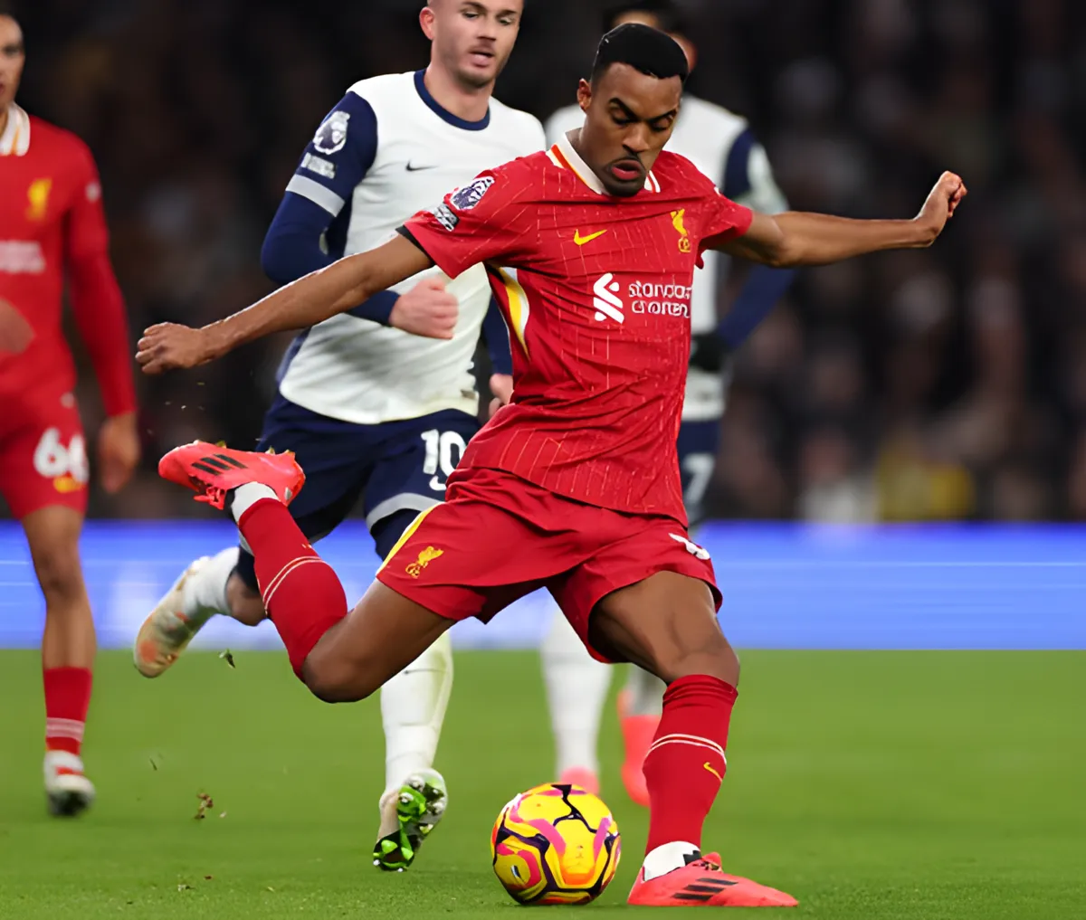 Liverpool : La Révélation de la Saison qui Fait Vibrer la France !