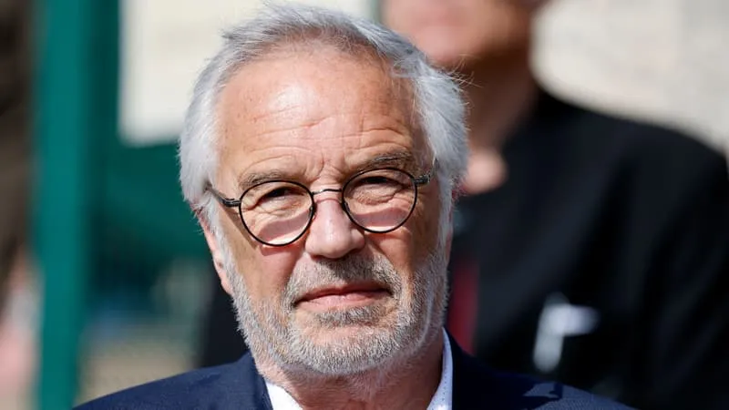 Rebsamen : L'Ascension d'un Leader Tendance en France