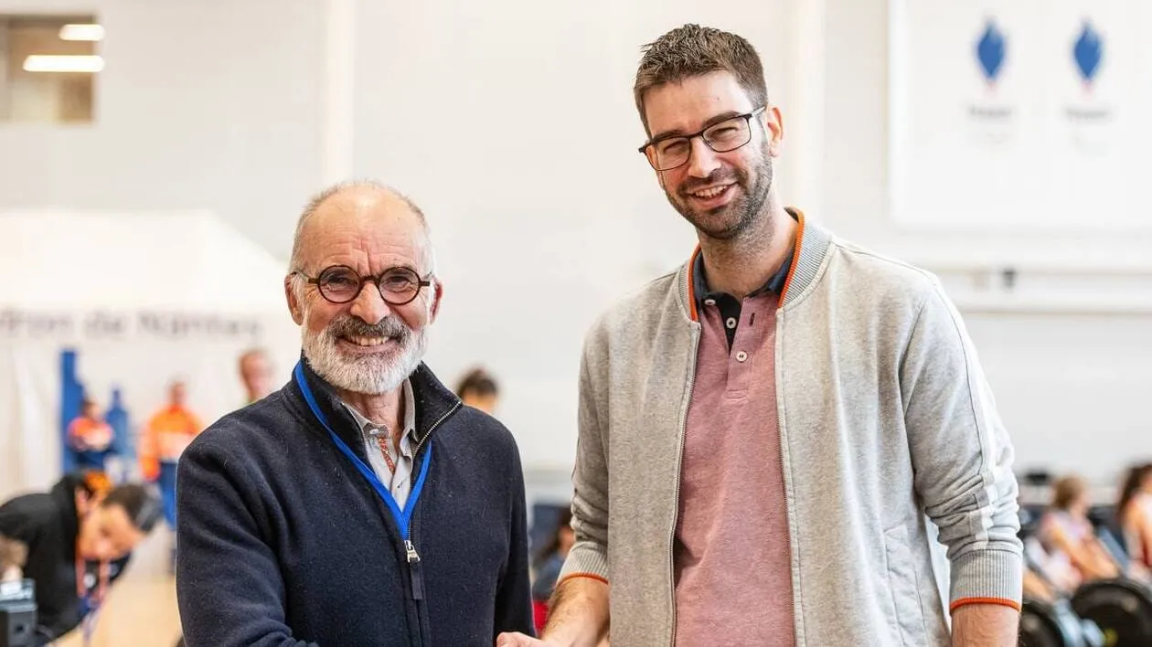 Roger Madec : L'Artiste qui Fait Sensation en France