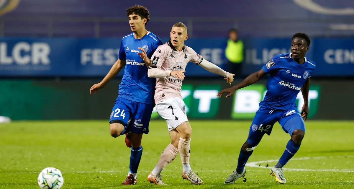 Troyes-Metz : Duel au Sommet pour la Suprématie en Ligue 1 !