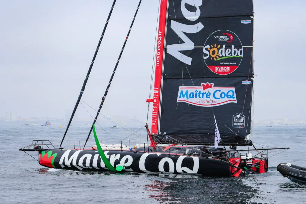 Yannick Bestaven, tenant du titre, abandonne le Vendée Globe 2024
