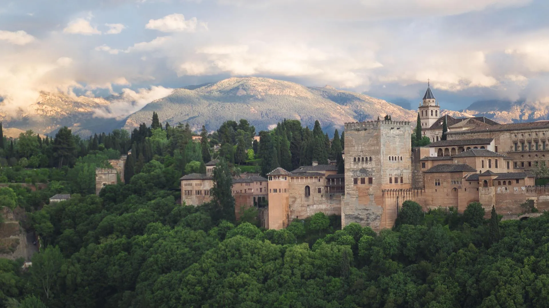 Andalousie : La Destination Tendance qui Fait Vibrer la France