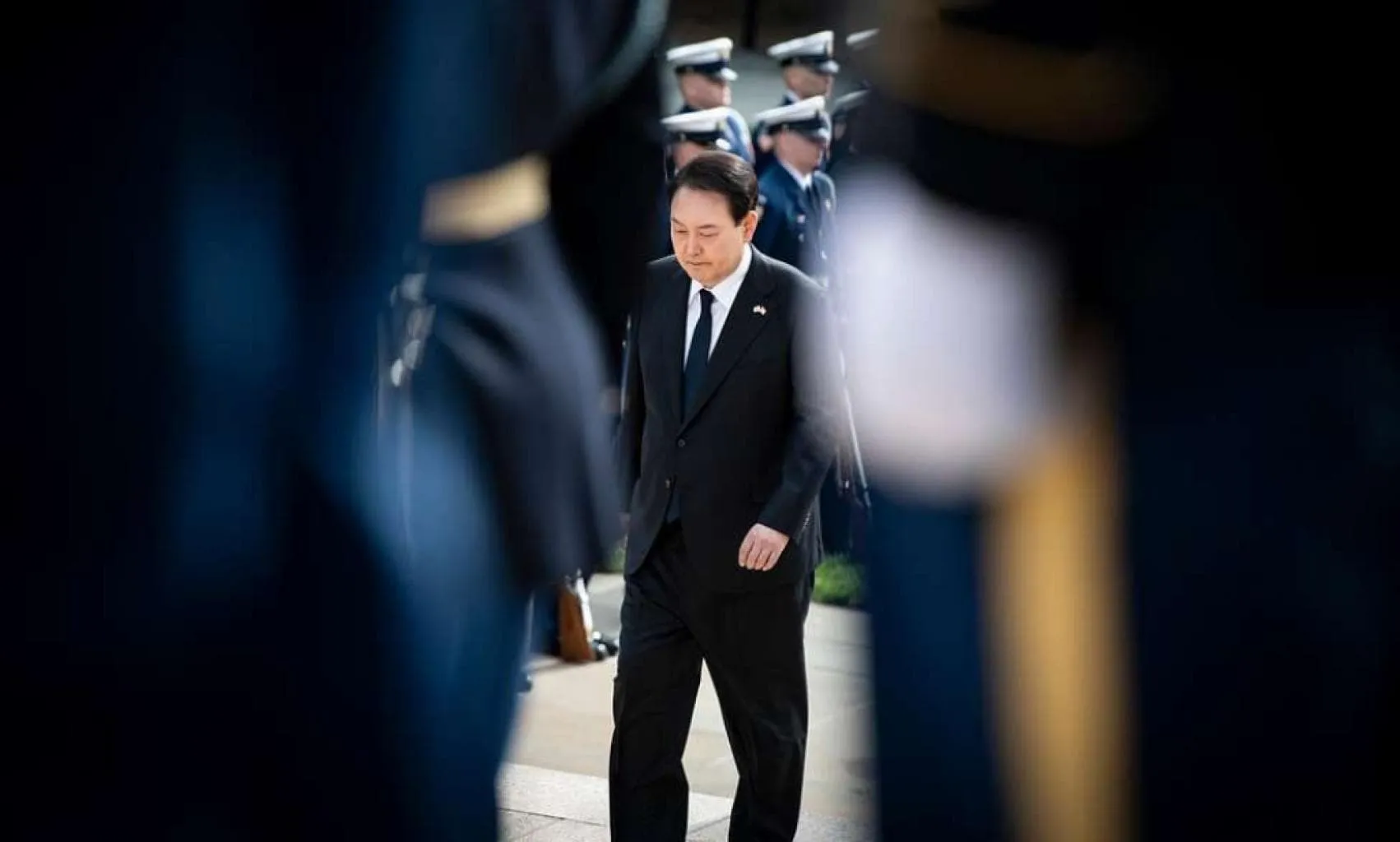 Arrestation historique : le président sud-coréen Yoon Suk Yeol sous les verrous