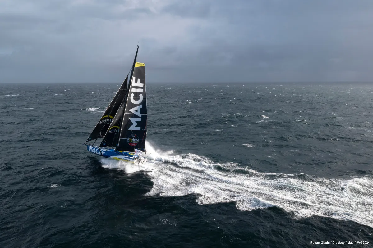 Arrivée du Vendée Globe : Un Spectacle Éblouissant aux Sables d'Olonne