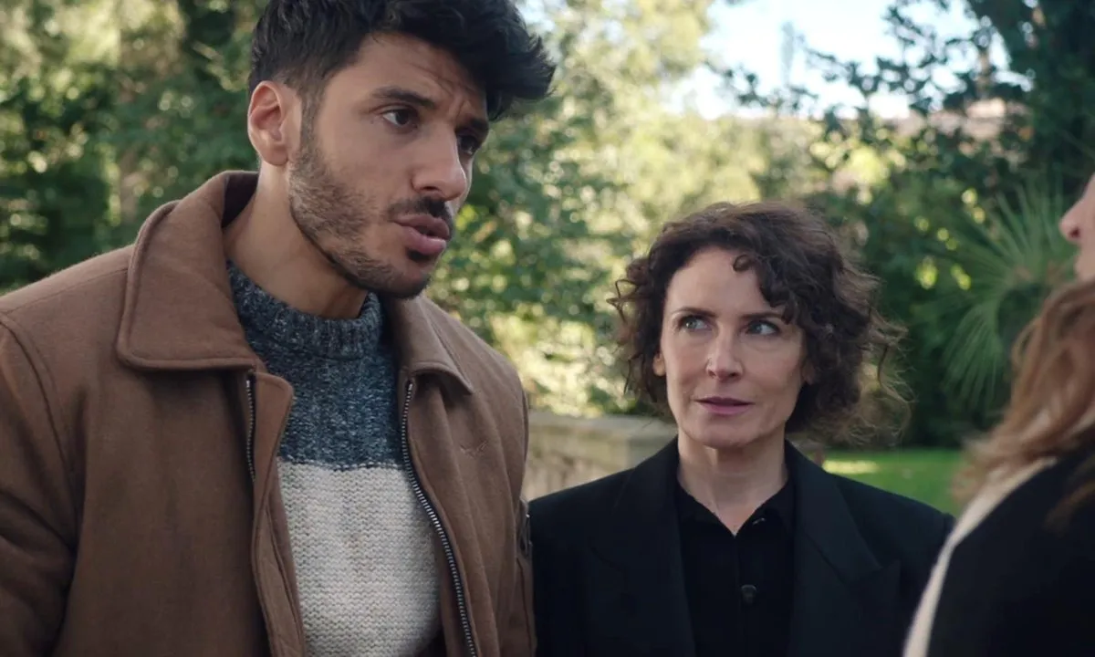 Cleo : Le Phénomène qui Révolutionne "Ici Tout Commence" en France