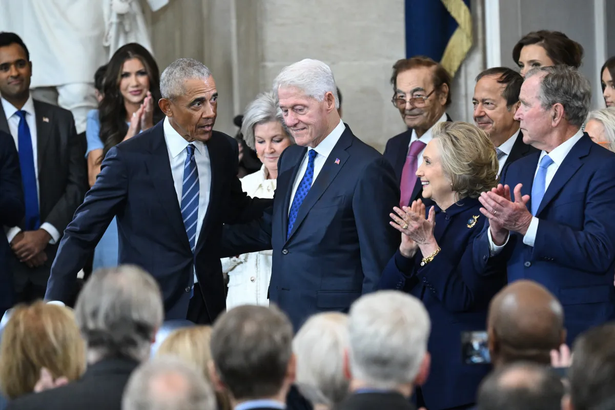 Clinton : Retour sur le devant de la scène politique française