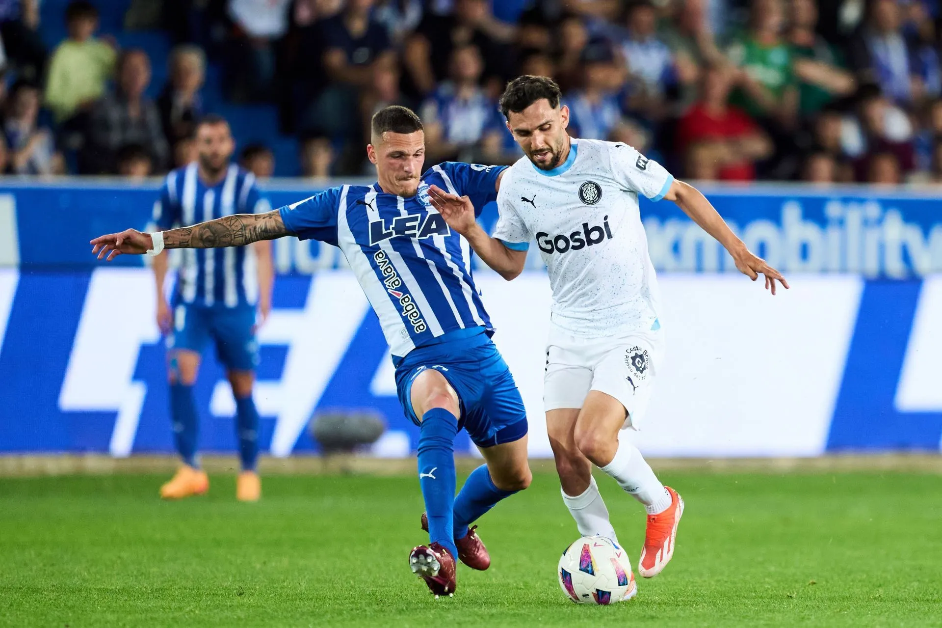 Débat enflammé : Deportivo Alavés défie Girona dans un match décisif