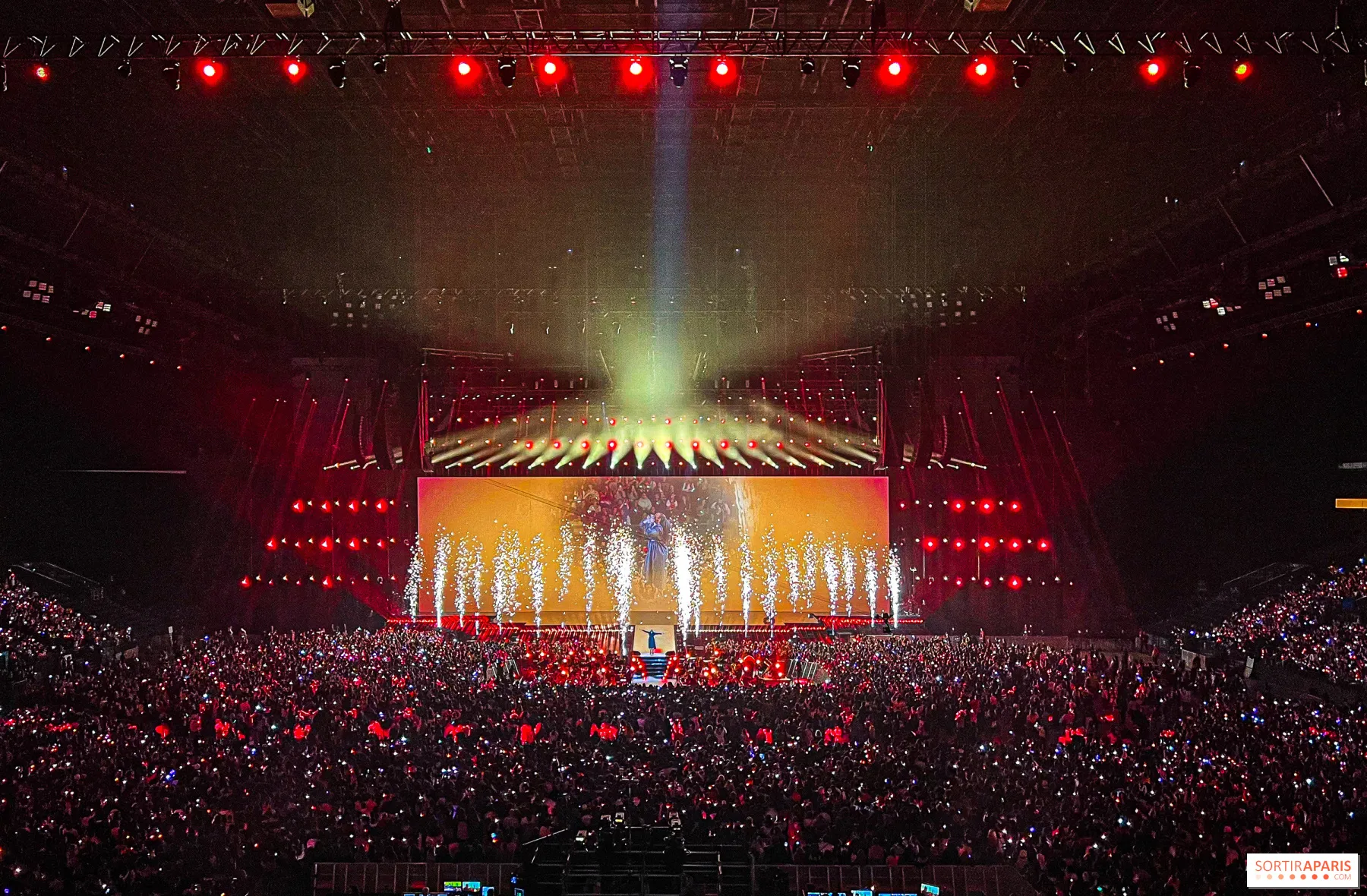 Gala des Pièces Jaunes 2025 : Une Soirée Éblouissante avec les Stars