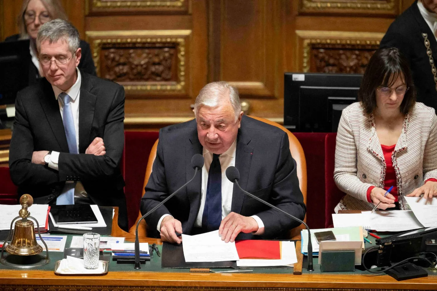 Gérard Larcher et ses fauteuils à 34.000 euros : une polémique qui fait débat