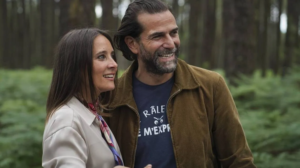 Julie De Bona : L'Actrice qui Fait Sensation en France !