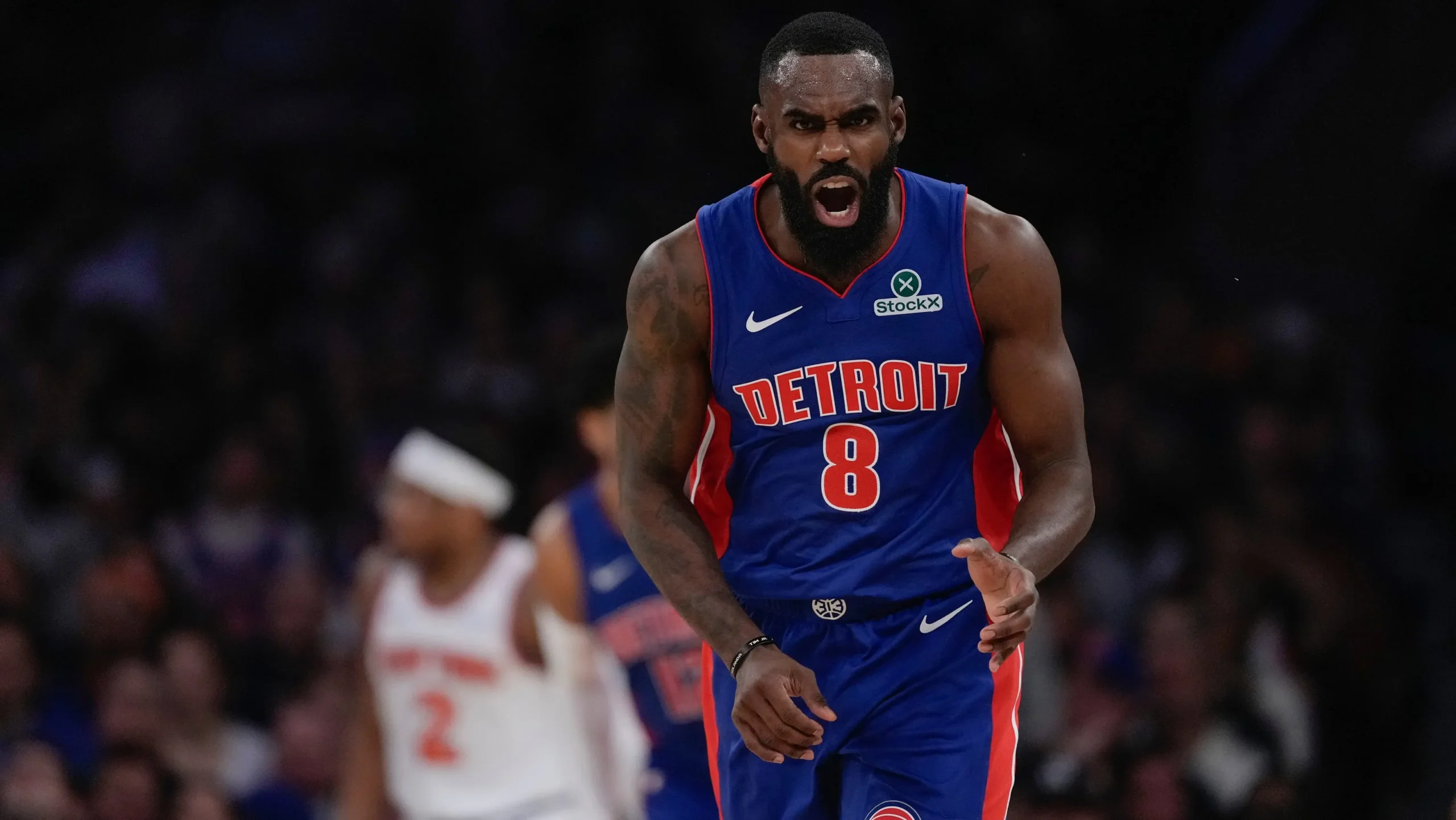 Knicks vs Pistons : Une Victoire Écrasante et des Polémiques en Direct