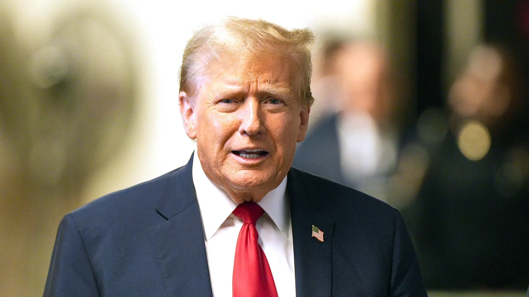Le Portrait Officiel de Trump : Un Retour Controversé sur la Scène Française