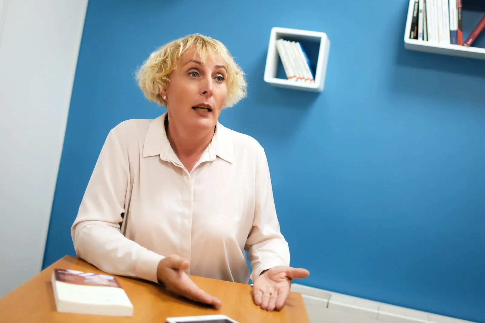Marie Cau : Une Étoile Montante de la Politique Française