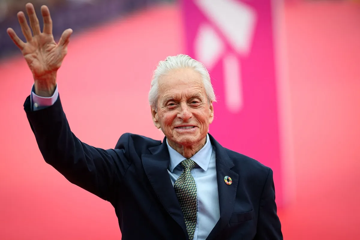 Michael Douglas : L'icône du cinéma fait sensation en France !