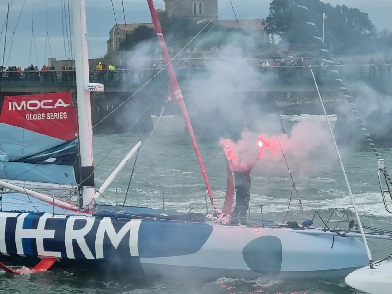 Paul Meilhat : Le Marin qui Fait Vibration en France !