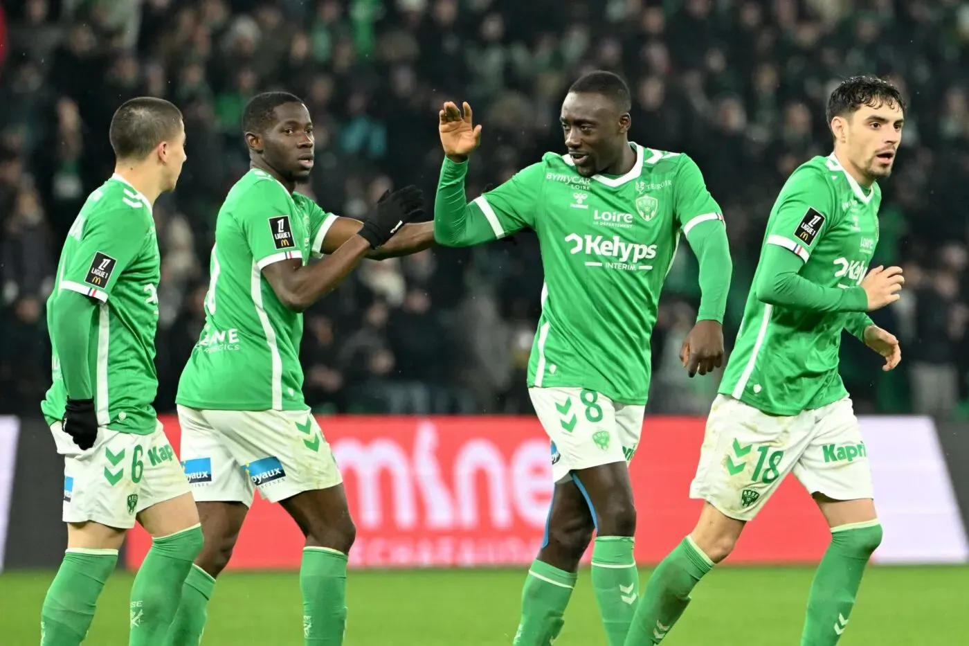 Saint-Étienne vs Reims : Duel au Sommet qui Fait Vibrer la France