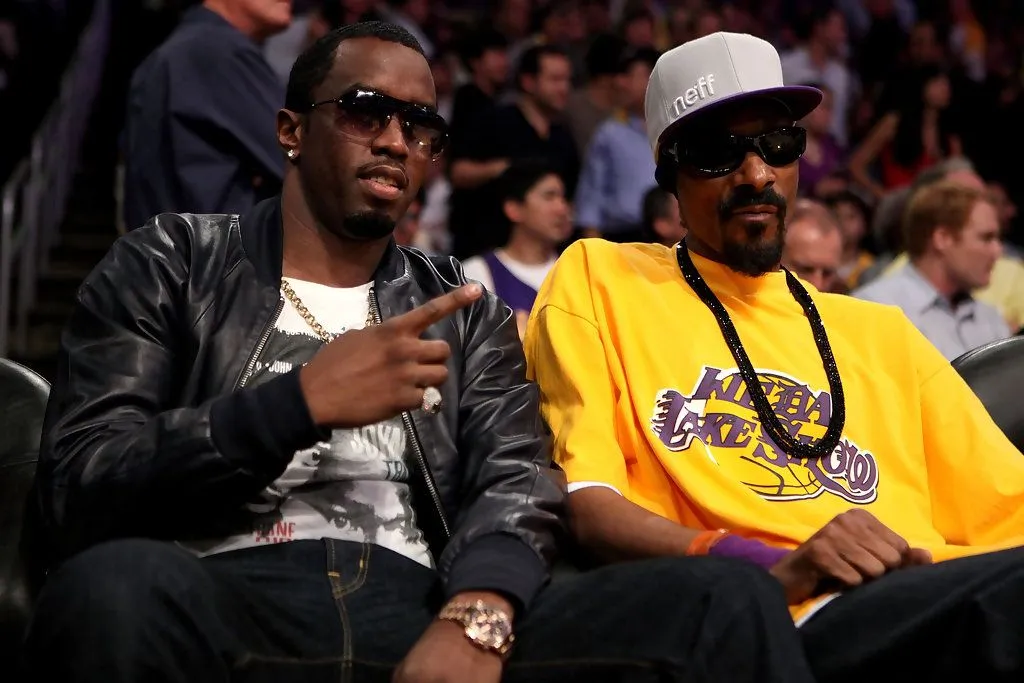 Snoop Dogg : L'icône du rap fait sensation en France !