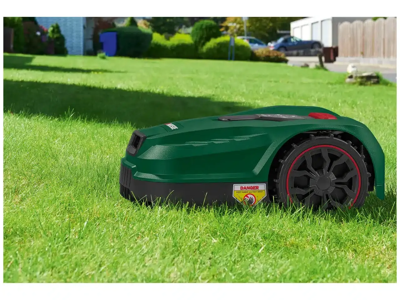 Le robot tondeuse Parkside : l'allié idéal pour un jardin impeccable à petit prix !