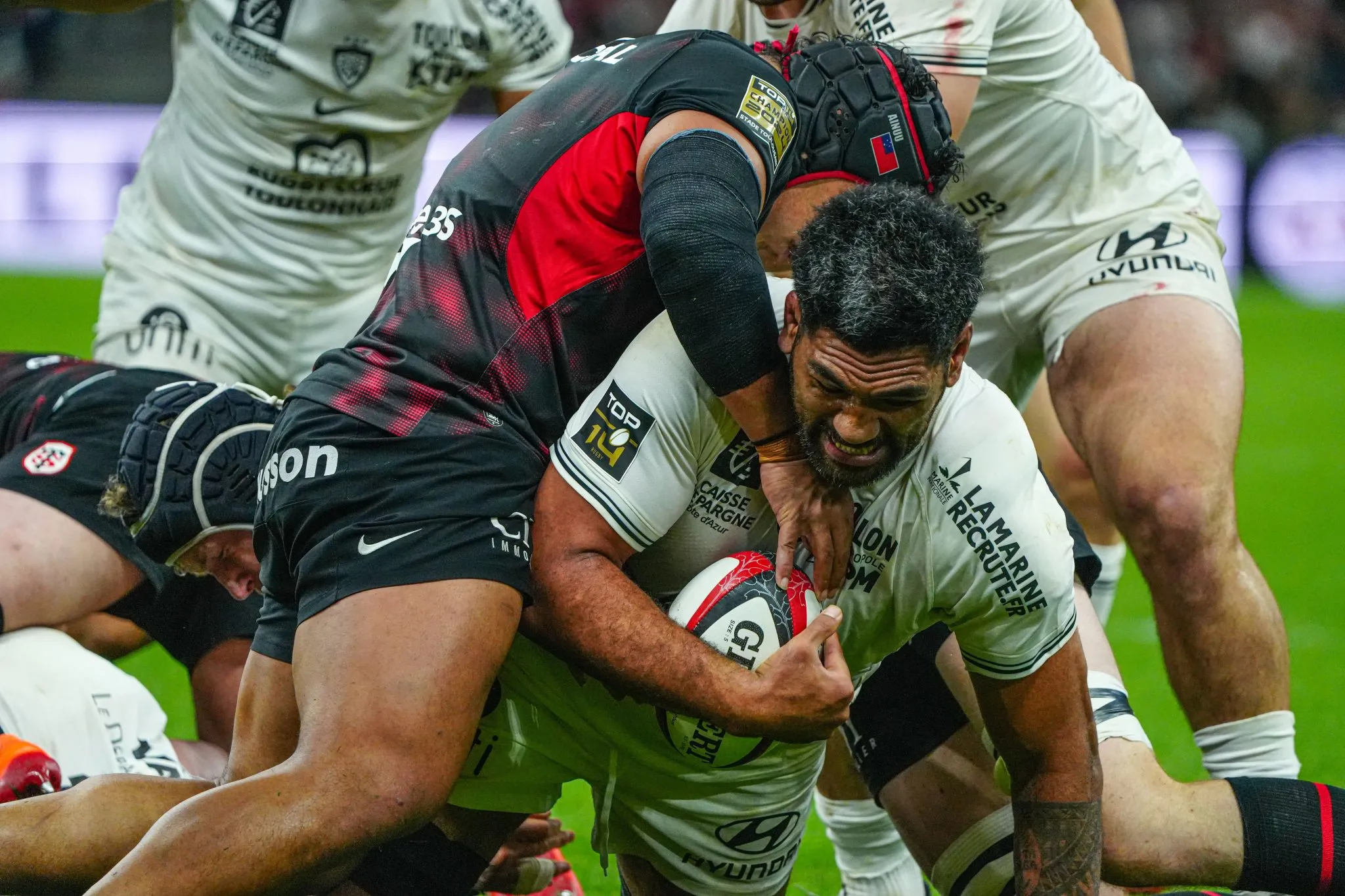 Top 14 : Toulouse défie Toulon dans un choc décisif